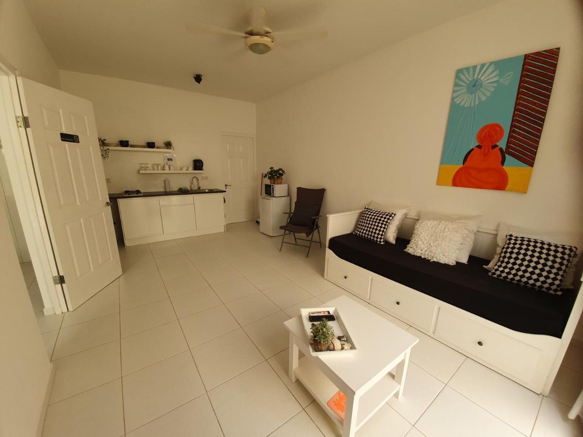 A2 Apartment Budget At Jan Thiel Curacao Bagian luar foto