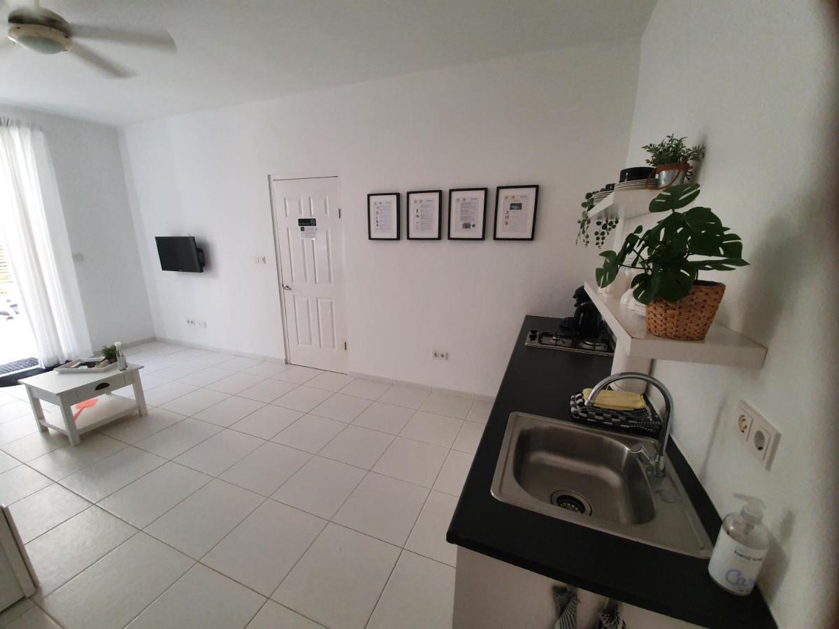 A2 Apartment Budget At Jan Thiel Curacao Bagian luar foto